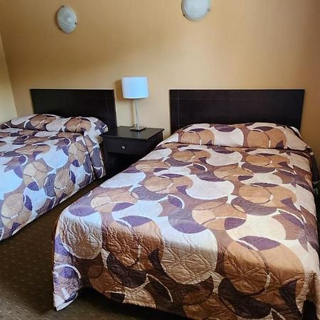 Gimli Viking Inn מראה חיצוני תמונה