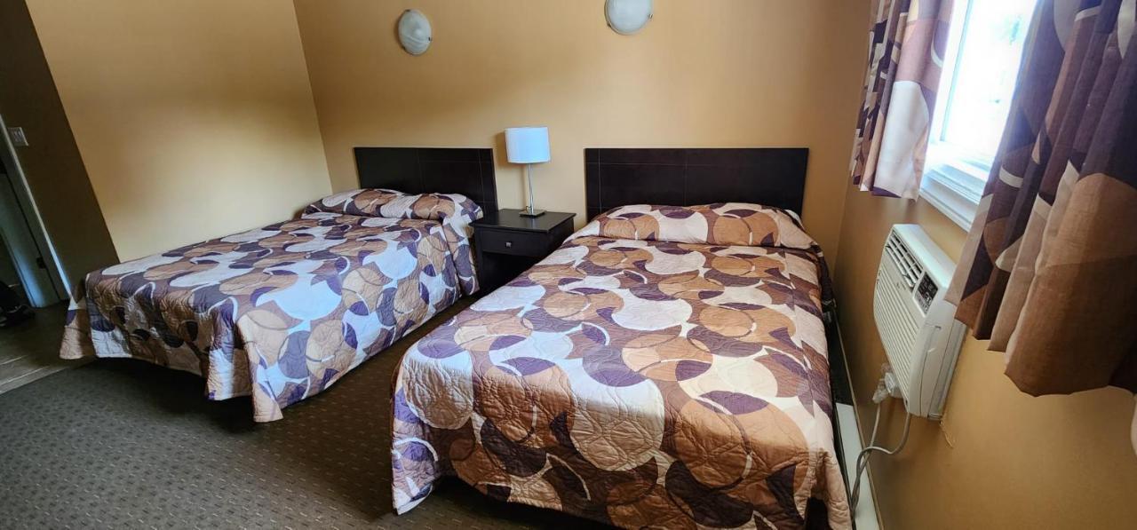 Gimli Viking Inn מראה חיצוני תמונה